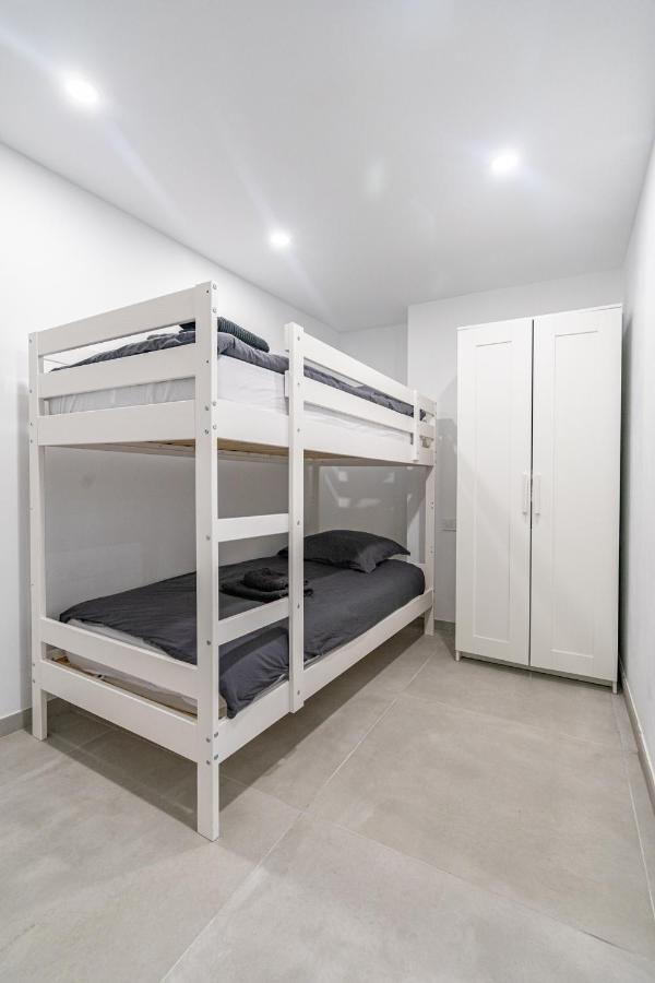 New Modern Cozy Apartment 瓦伦西亚 外观 照片